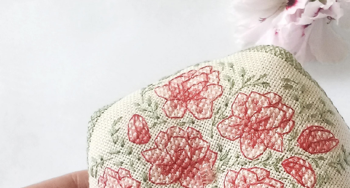 Sun Stich Studio - Patrones de biscornu y punto de cruz únicos y elegantes