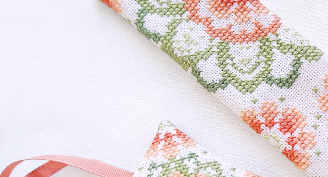 Sun Stich Studio - Patrones de biscornu y punto de cruz únicos y elegantes